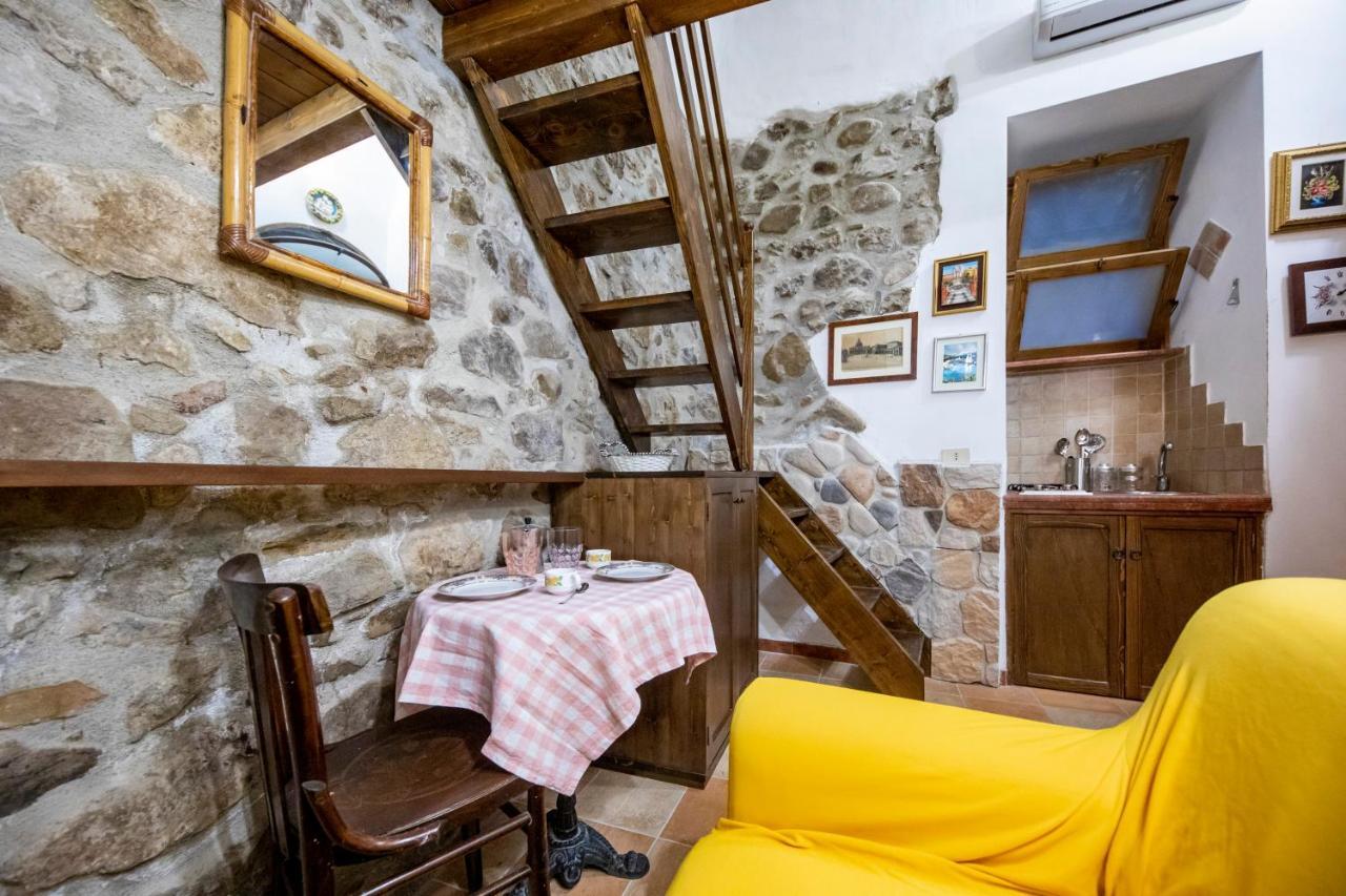 La Stalla Cefalu Luaran gambar